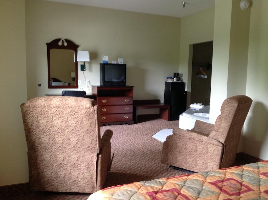 Days Inn - Chapel Hill Habitación foto
